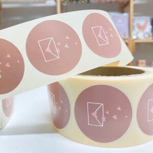 Sticker Brievenbusgeluk envelop met hartjes | per 10 stuks